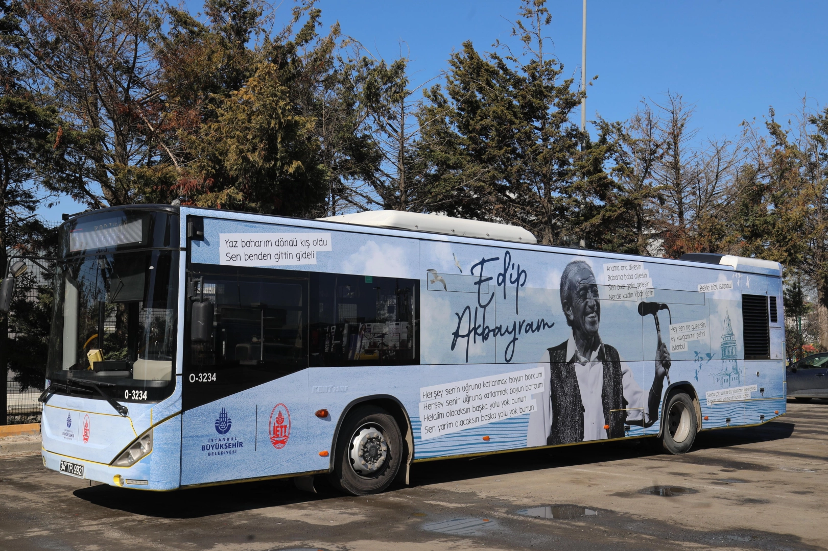 İETT'den Edip Akbayram'a vefa otobüsü