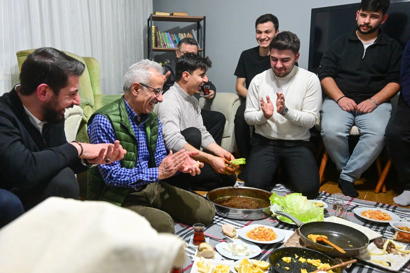 Bakan Uraloğlu Trabzon'da üniversitelilere konuk oldu