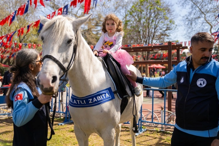 Saraçhane'de demokrasi şenliği
