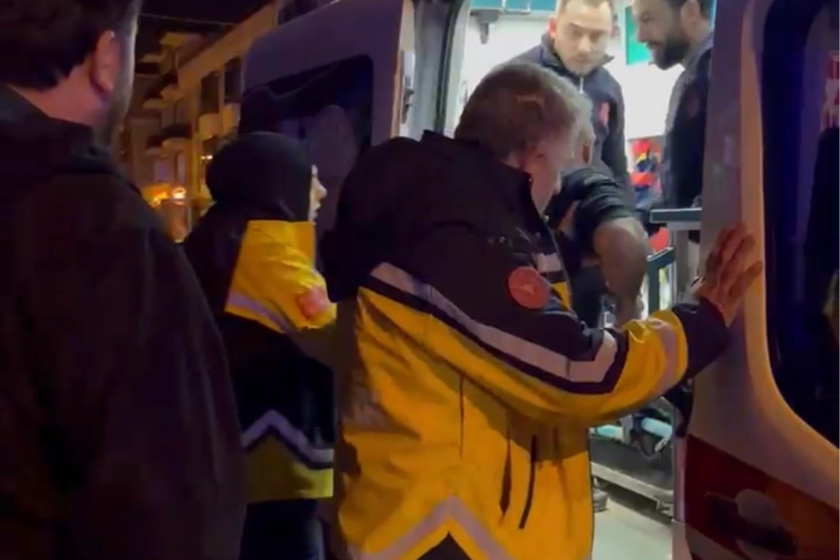 Düzce'de motosiklet yayaya çarptı