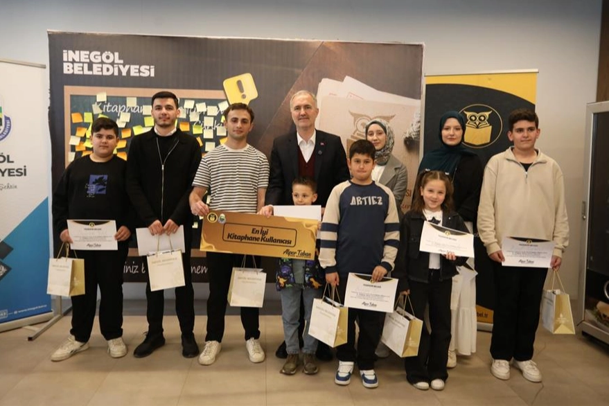 Bursa İnegöl'de Nöbetçi Kitaphanelerinin 'En'leri ödüllendirildi