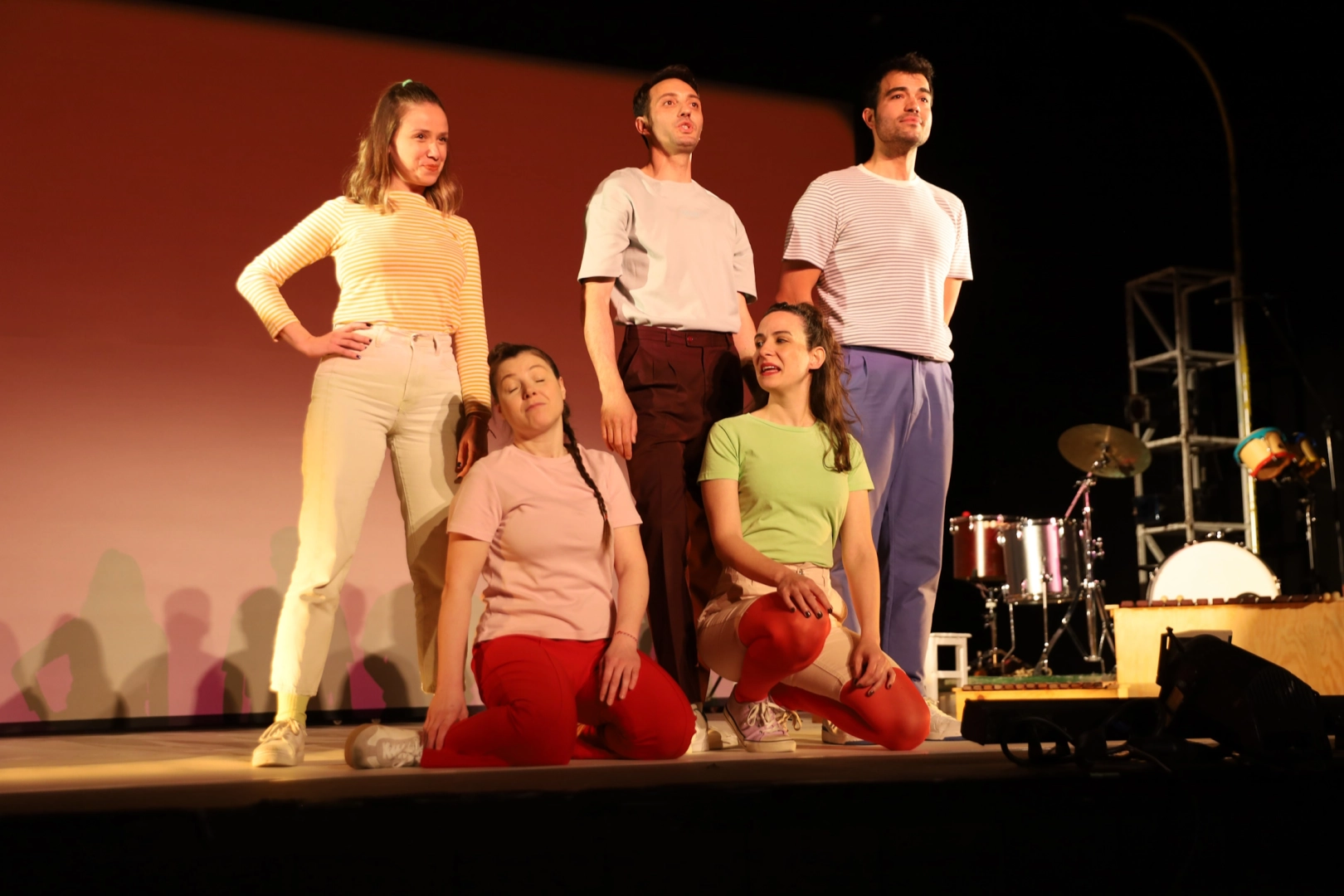 Bursa'da tiyatro perdesi çocuk ve gençler için açıldı