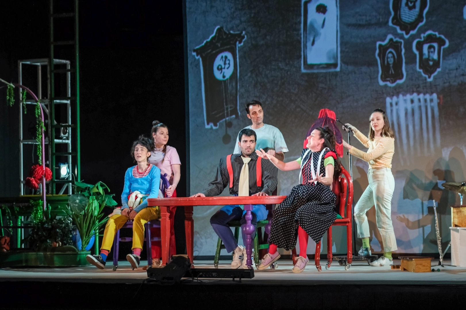 Bursa'yı tiyatro coşkusu sardı