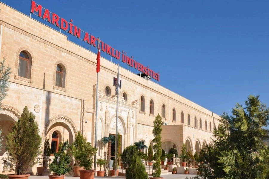 Mardin Artuklu Üniversitesi'nin 'Bahar Şenlikleri' tepki topladı