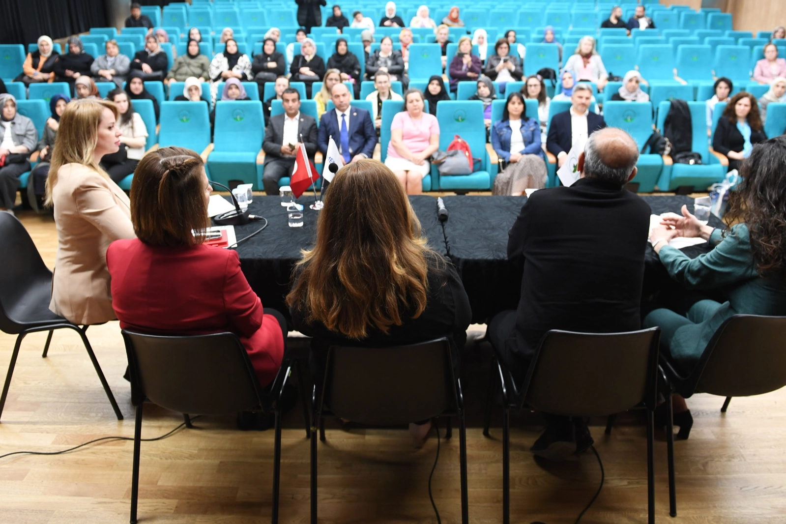 Bursa Osmangazi Belediyesi kansere karşı bilinçlendirdi