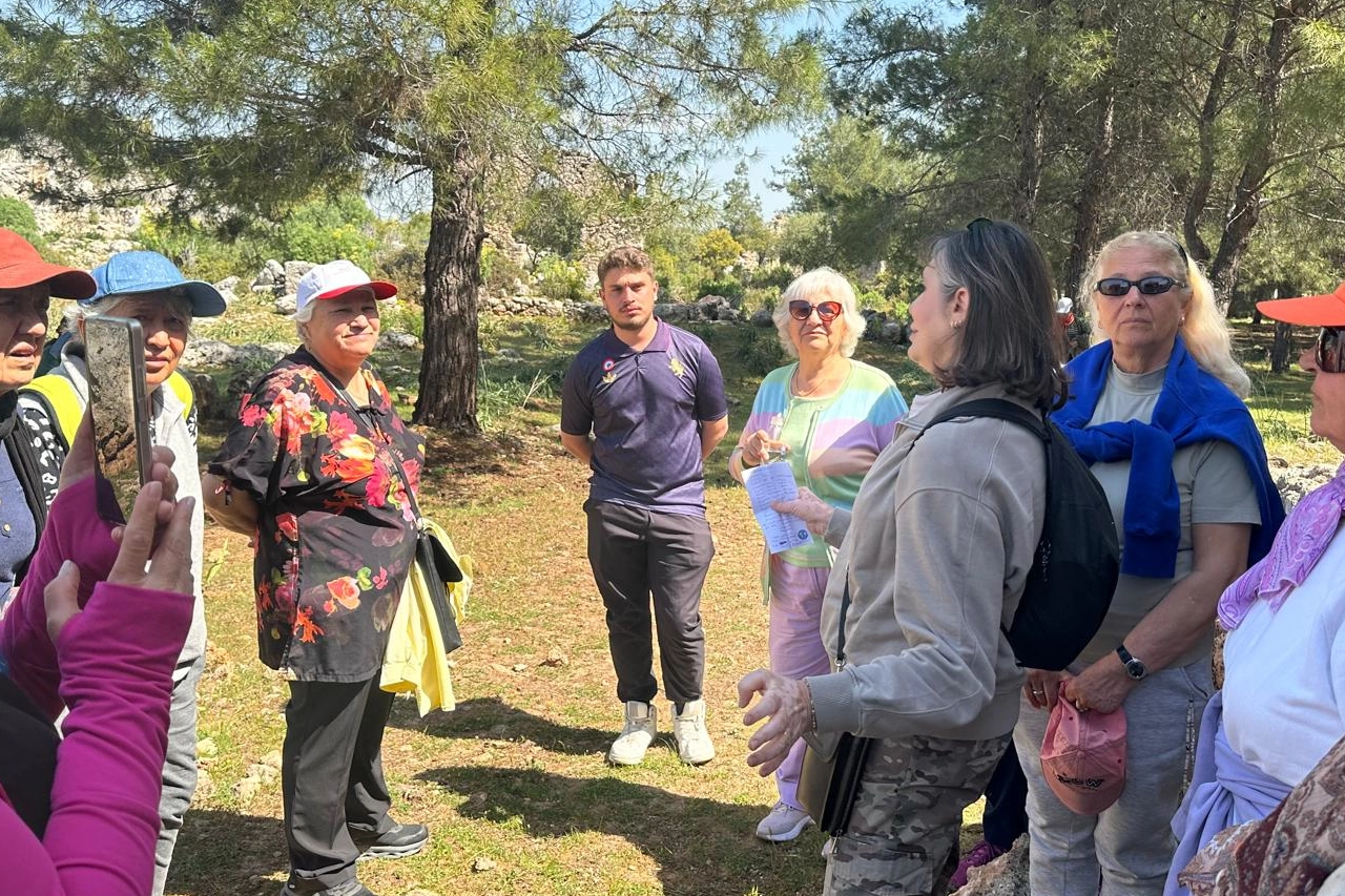 Muratpaşa’nın kıdemlileri tarihle buluştu