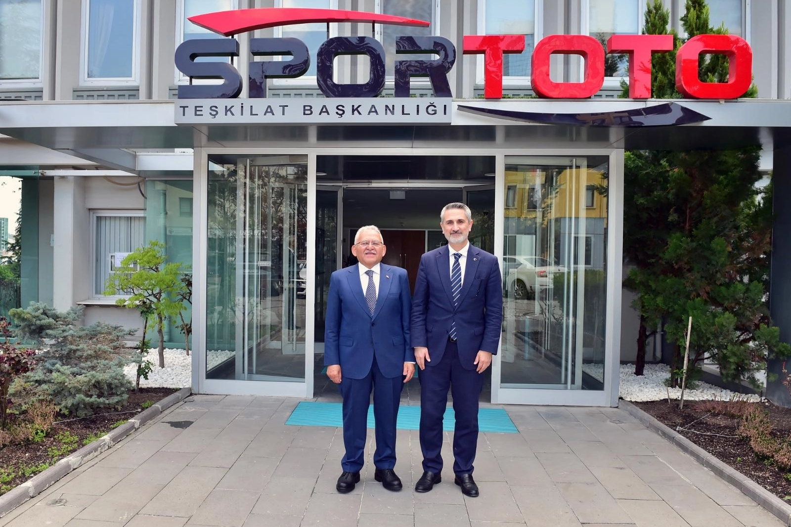 Kayseri Büyükşehir'den atletizm pisti yatırımı