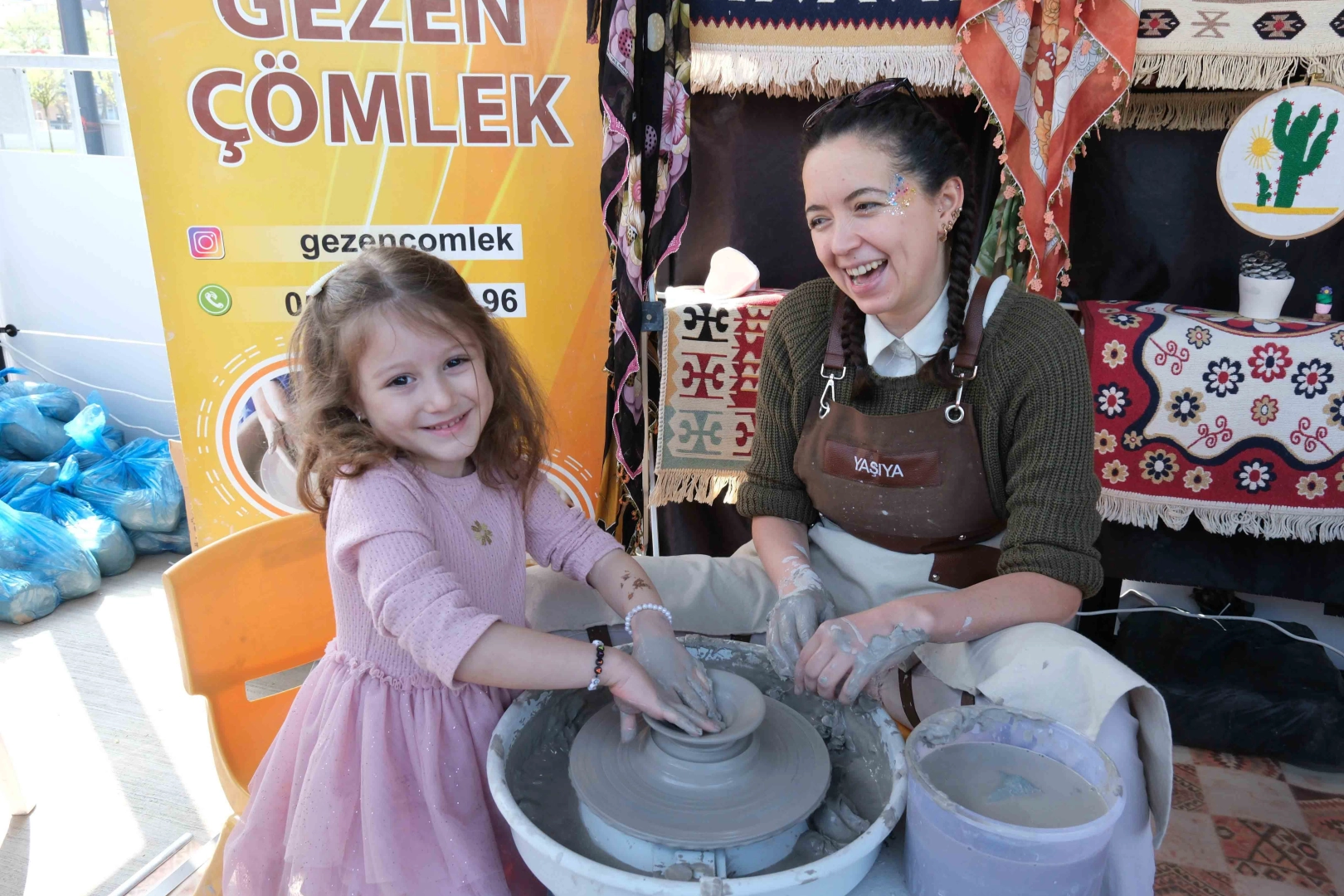 "Gezen Çömlek Atölyesi" çocukların ilgi odağı oldu