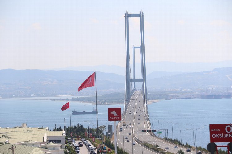 Kocaeli Büyükşehir Belediyesi Dilovası’na kafe hizmeti verecek seyir terası kazandırıyor.