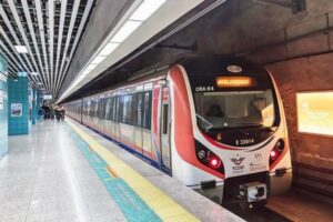 Metro İstanbul kendilerine yönelten yürüyen merdiven ve asansörle ilgili şikayetlere