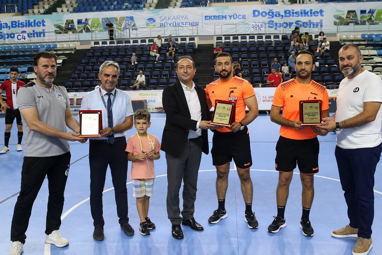 Sakarya Büyükşehir Belediyesi Hentbol Takımı, sezon öncesi düzenlenen 1. Ulusal