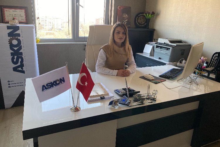 Anadolu Aslanları İş Adamları Derneği Kayseri Şubesi üyesi Sinem Çakır