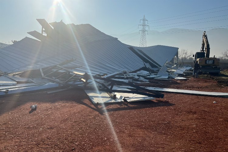 Bursa’da Gürsu ilçesinde Kumlukalan Mahallesi’nde, tarım arazisine kaçak olarak yapıldığı