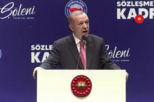 Cumhurbaşkanı Erdoğan, memur ve emeklilere verilecek zammı yüzde 25 olarak