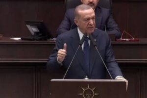 Cumhurbaşkanı Erdoğan, yeni yılın ilk grup toplantısında yeni müjdeler vererek,