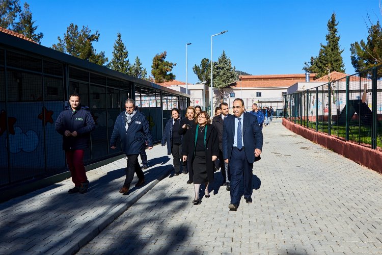 Gaziantep Büyükşehir Belediye Başkanı Fatma Şahin, Burç Yazıbağ’da yapımı tamamlanan