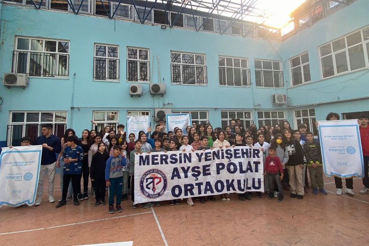 Mersin’de bulunan İnteract Kulüpleri ortaokul öğrencileriyle birlikte etkinlik gerçekleştirdi. MERSİN