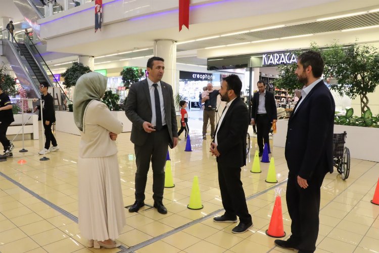 Kayseri Büyükşehir Belediyesi’nin Besime Özderici Özel Engelsiz Yaşam Merkezi, Beyaz