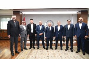 Kayseri Büyükşehir Belediye Başkanı Dr. Memduh Büyükkılıç, Eğitim Bir-Sen Kayseri