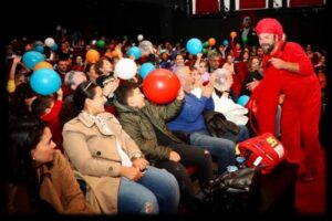 Oyuncu Murat Makar’ın çocuklar için hazırladığı İnteraktif STAND-UP Gösterisi ‘İçimde