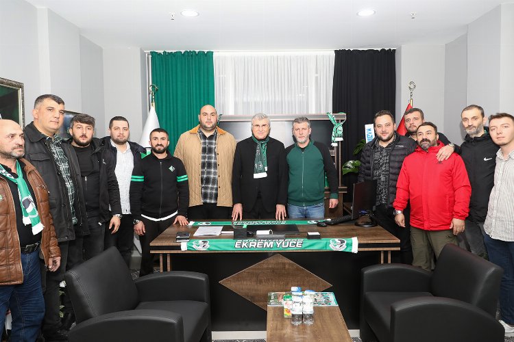 Sakarya Büyükşehir Belediye Başkanı Ekrem Yüce, geçtiğimiz günlerde açılan Sakaryaspor