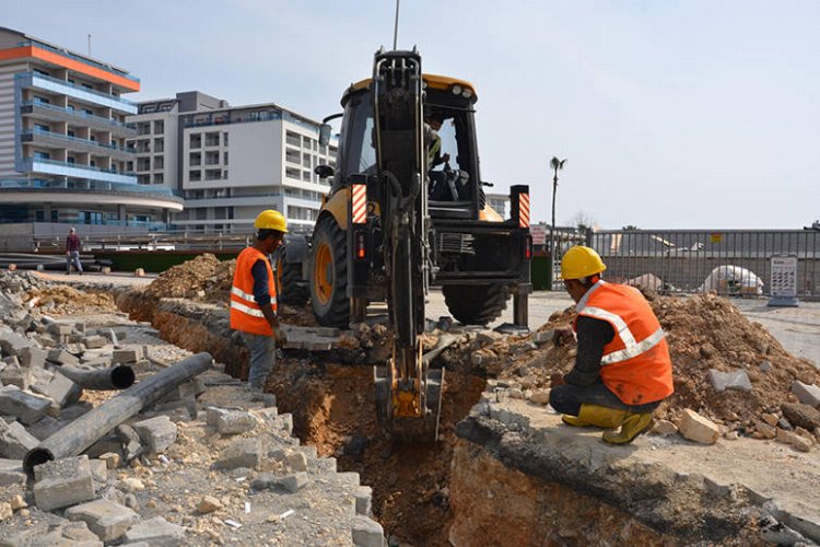 Antalya Büyükşehir Belediyesi, Alanya’nın Türkler Mahallesi’ndeki otel ve tatil sitelerine