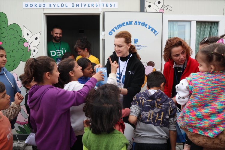 Adıyaman’daki çadır ve konteyner kentlerde yeni sosyal sorumluluk ve destek