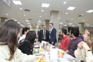 Erciyes Üniversitesi (ERÜ) Rektörü Prof. Dr. Fatih Altun, ilk iftarını