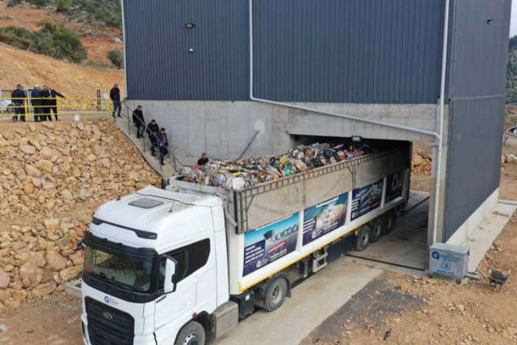 Antalya Gazipaşa’nın evsel katı atıkları artık çevresel zararları olan vahşi