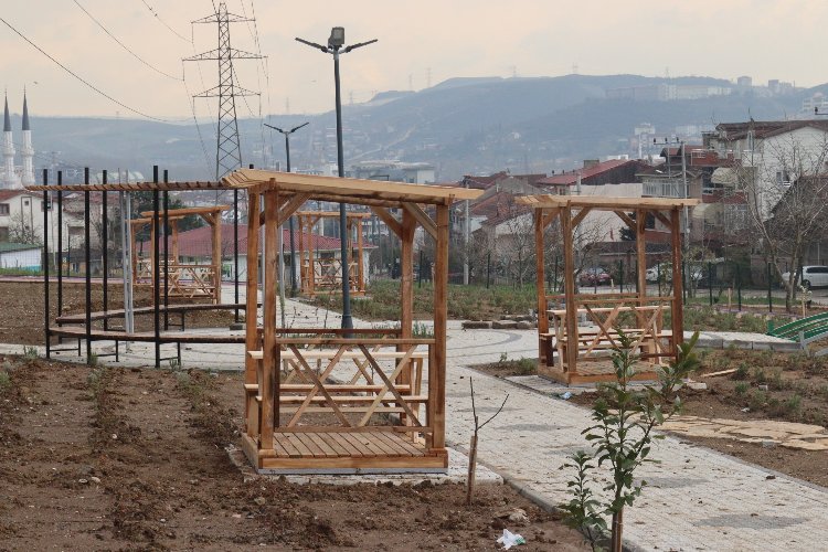 İzmit Belediyesi tarafından Gündoğdu Mahallesi’nde yapımına başlanan ve bölgenin çehresini