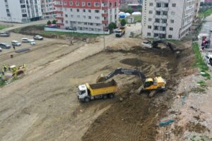 Kocaeli Büyükşehir Belediyesi, Hataylı esnafın faaliyetlerine başlaması için 7 ayrı