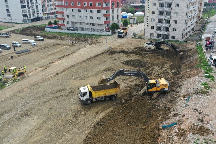 Kocaeli Büyükşehir Belediyesi, Hataylı esnafın faaliyetlerine başlaması için 7 ayrı