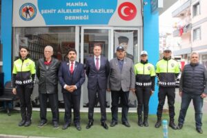 Manisa İl Emniyet Müdürü Mesut Gezer Manisa Şehit Aileleri Ve