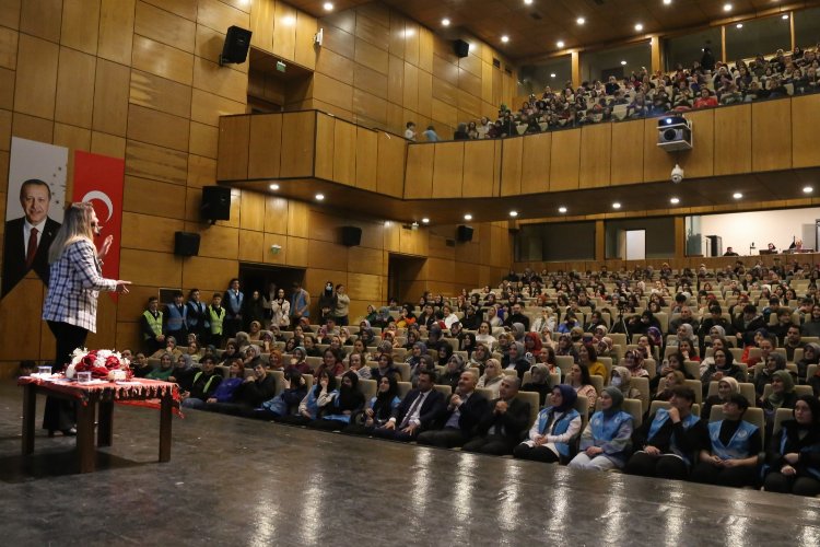 Rize Belediyesi Gençlik Merkezi ve Bilgi Evi (RİBEGEM) tarafından eğitimci