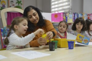 Bursa’da Yıldırım Belediyesi Sıfır Atık ve İklim Değişikliği Müdürlüğü ekipleri,