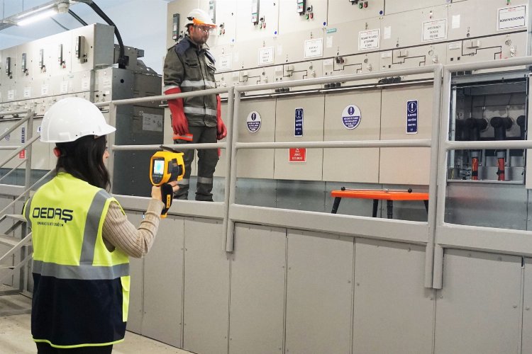 Elektrik dağıtım şirketi OEDAŞ, kadın istihdamının az olduğu enerji sektöründe