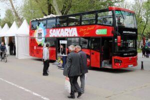 15-22 Nisan Turizm Haftası sebebiyle Kitapçılar Sokağı’nda tanıtılan Sakarya Büyükşehir