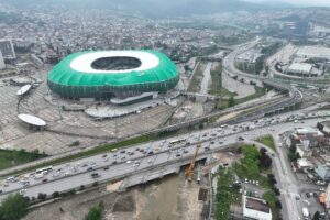 Bursa Büyükşehir Belediyesi’nin Acemler trafiğini rahatlatmak amacıyla başlattığı Soğukkuyu Köprüsü