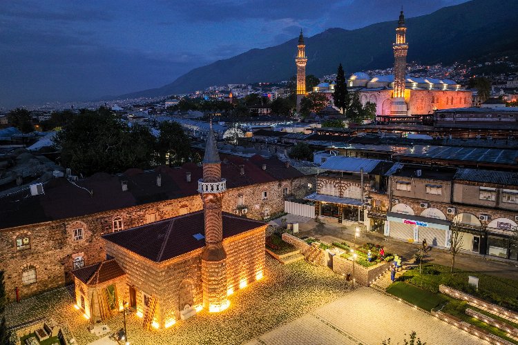 Bursa’da 1958 çarşı yangınından sonra vasfını yitirip, önce dükkana dönüşen,