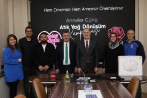 İnegöl Belediyesi’nin “Hem Çevremizi Hem Annemizi Önemsiyoruz” sloganıyla Anneler Günü