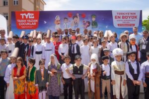 Diyarbakır Valiliği himayesinde Diyarbakır Büyükşehir Belediyesi ve İl Millî Eğitim