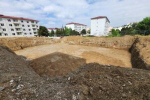 Gölcük Yeni Devlet Hastanesi’nde ikmal ihalesinin tamamlanması ardından çalışmalar başladı.