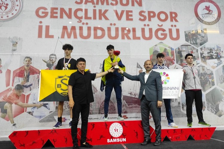 Kocasinan Belediyesi Spor Kulübü Masa Tenisi Takımı sporcusu Mehmet Ali