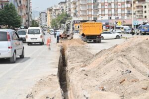 Manisa Büyükşehir Belediyesinin Avni Gemicioğlu Caddesinde hayata geçireceği 2. etap