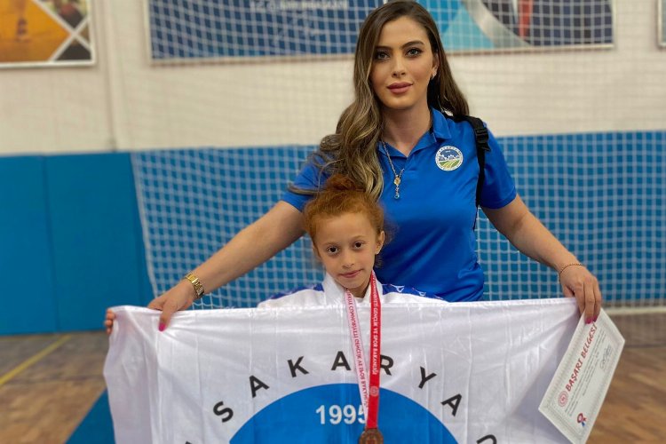 Sakarya Büyükşehir Belediyesi Spor Kulübü Judo sporcusu Gülfem AysimaAydön, Karaman’da