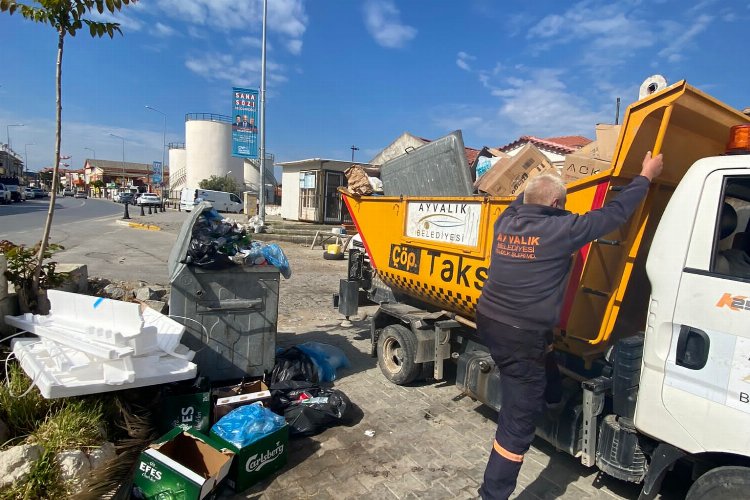 Ayvalık Belediyesi Temizlik İşleri Müdürlüğü ekipleri, turizm sezonu öncesi mesire