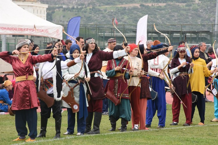 Okul Sporları kapsamında spor kenti Afyonkarahisar’da müsabakalar hız kesmeden devam