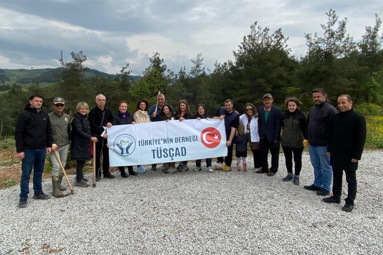 Tüm Sağlıkta Çalışanlar Derneği (TÜSÇAD), “Bir fidan bir can” sloganıyla