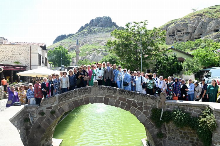 Konya’da Selçuklu Belediye Başkanı Ahmet Pekyatırmacı Saraybosna Mevlevihanesi’nde eğitim alan