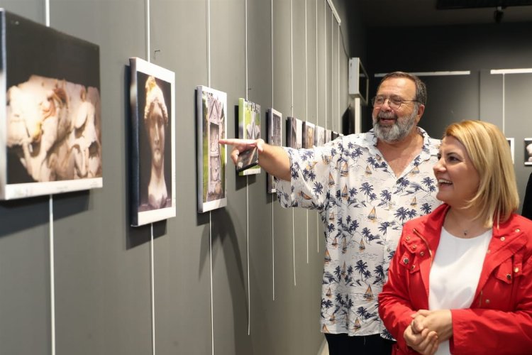 İzmit’te ‘Çocuk Gözüyle Müzemi Fotoğraflıyorum’ sergisi Nikomedia Sanat Galerisi’nde açıldı